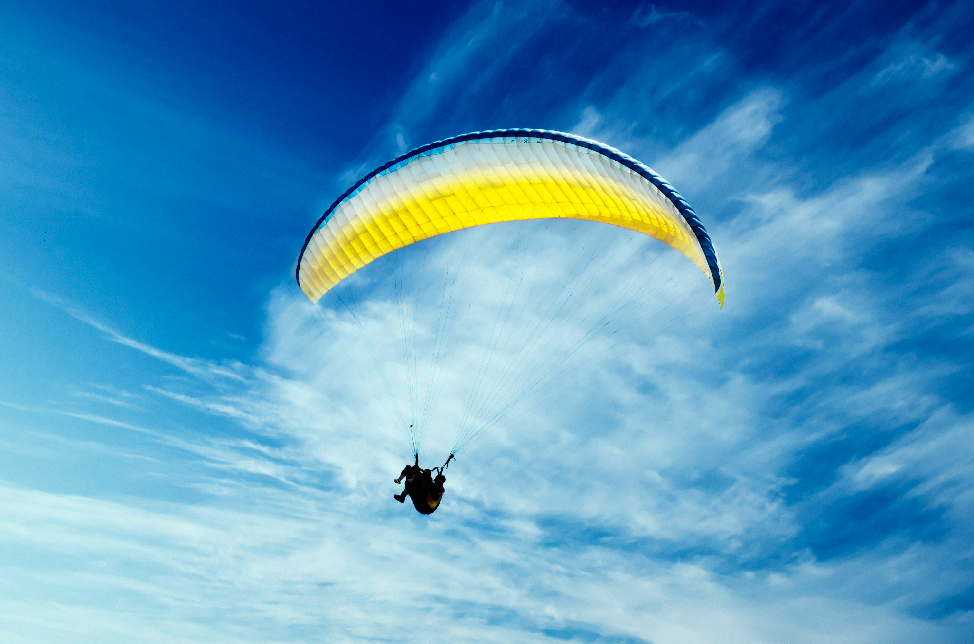 Paragliding je lahko odličen začetek dneva