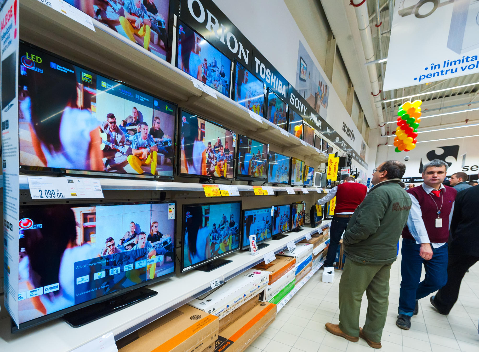 Televizorji pridejo v različnih velikostih